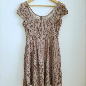Bella D | Floral Lace Dress